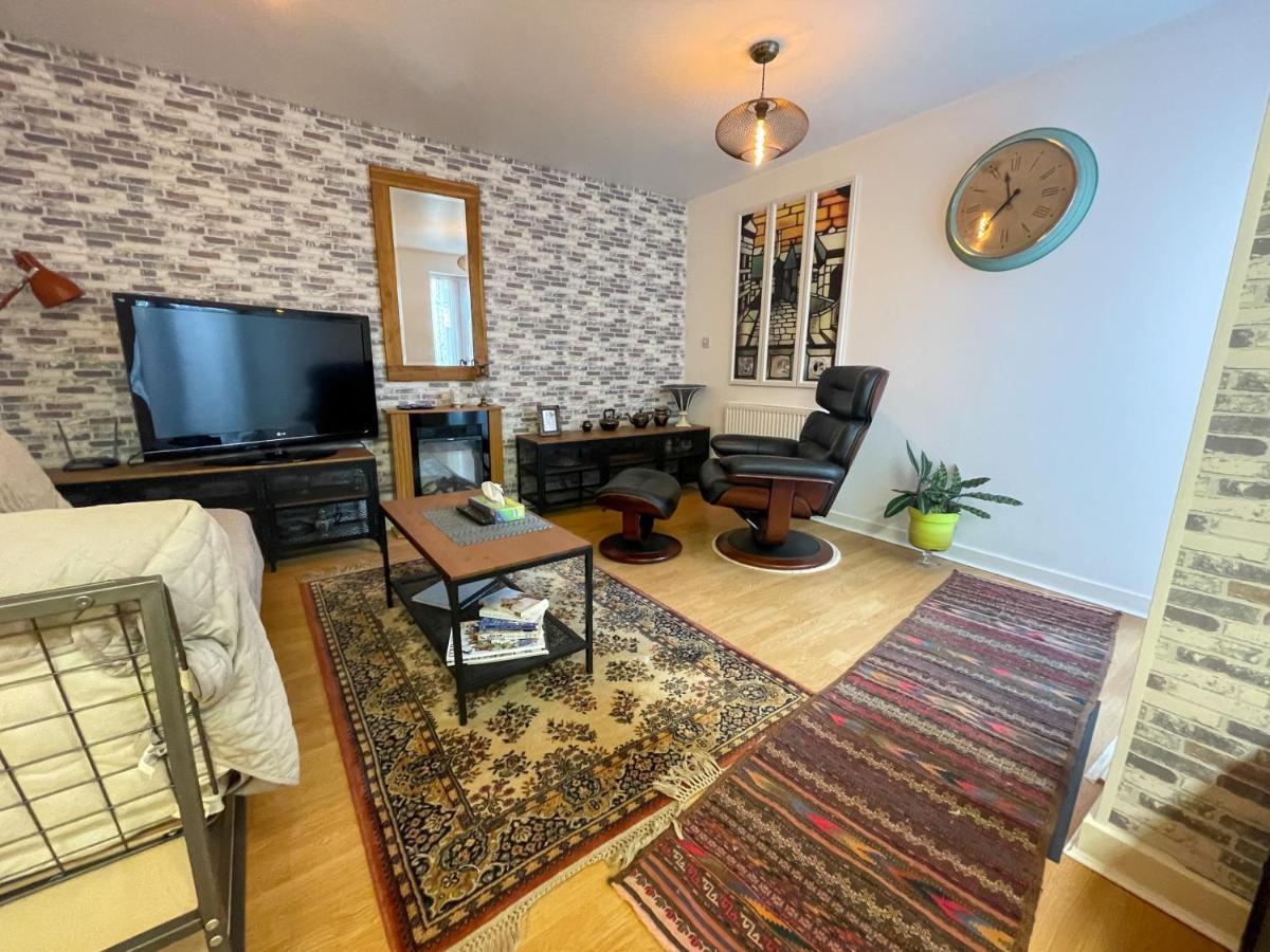 Kelvingrove 2 Bedroom Apartment - Private Parking Glasgow Exterior photo