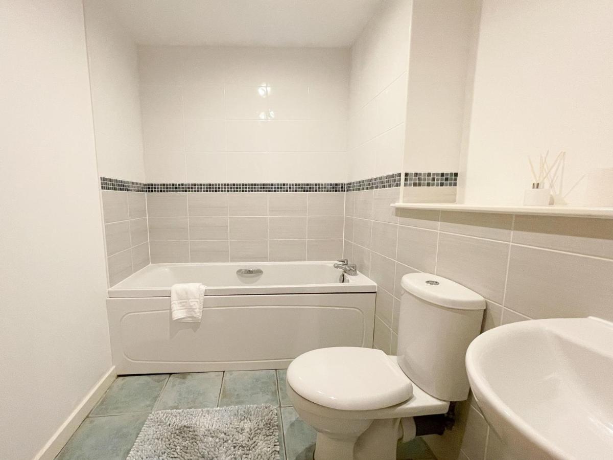 Kelvingrove 2 Bedroom Apartment - Private Parking Glasgow Exterior photo